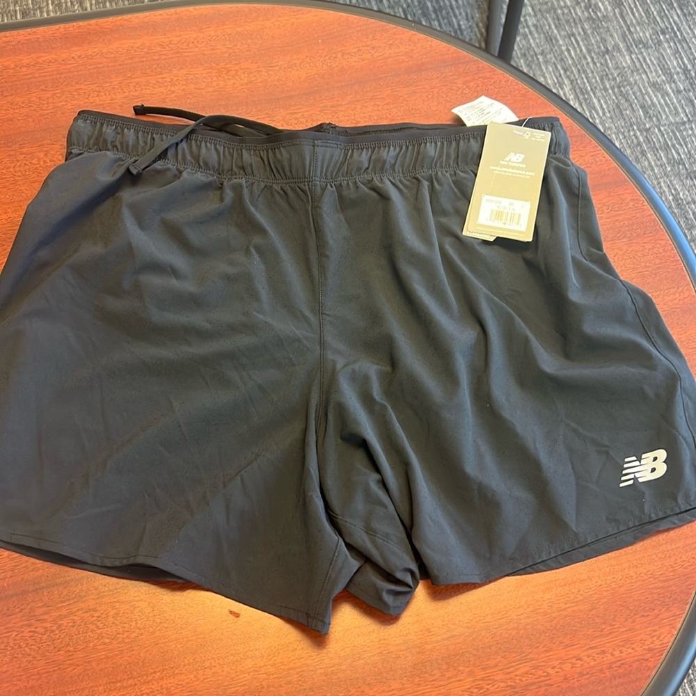 New balance women’s RC short 5 inch